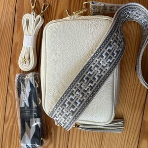 Elie Beaumont Elegant White Crossbody Bag with three straps